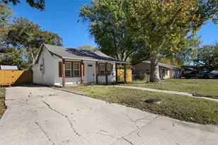 8232 Redonda St, White Settlement, TX 76108 - Photo 4