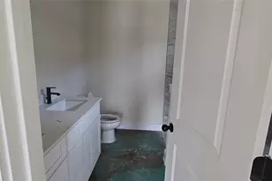 7952 Hull Ave, Dallas, TX 75216 - Photo 10