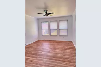 8226 Fox Creek Trail, Dallas, TX 75249 - Photo 14