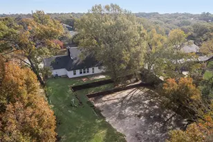 1205 Circle Ln, Bedford, TX 76022 - Photo 2