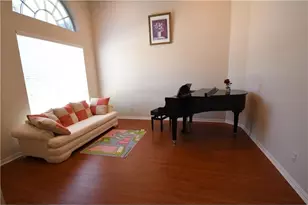 4141 Silverthorne St, Richardson, TX 75082 - Photo 2