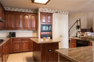 4141 Silverthorne St, Richardson, TX 75082 - Photo 10