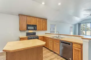 304 Hummingbird, Little Elm, TX 75068 - Photo 8