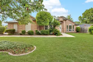 8569 Woodlake Cir, Fort Worth, TX 76179 - Photo 2