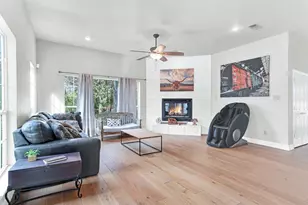 152 Valley View Ct, Willow Park, TX 76087 - Photo 4