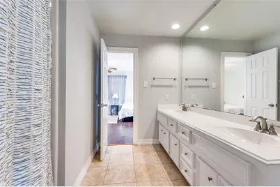 2204 Yaupon Drive, Irving, TX 75063 - Photo 24