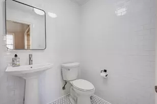 2204 Yaupon Dr, Irving, TX 75063 - Photo 14