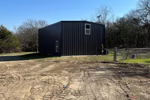 828 W McFarland St, Bells, TX 75414 - Photo 1