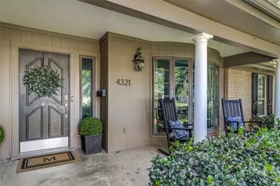 4321 Selkirk Drive W, Fort Worth, TX 76109 - Photo 4