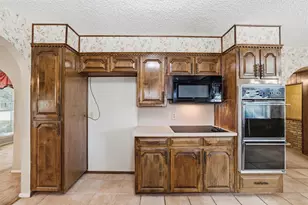 1713 Venetian Cir, Arlington, TX 76013 - Photo 16