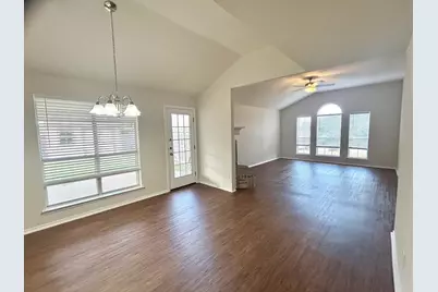 205 Cardinal Court, Weatherford, TX 76086 - Photo 2