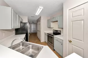 1723 Stewart St, Cedar Hill, TX 75104 - Photo 4