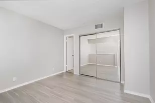 18240 Midway Rd, Dallas, TX 75287 - Photo 16