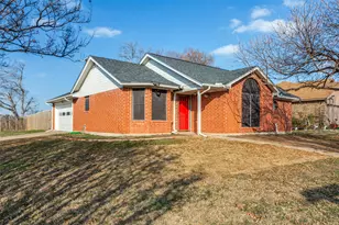 6644 Lakeside Dr, Lake Worth, TX 76135 - Photo 2