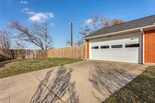 6644 Lakeside Dr, Lake Worth, TX 76135 - Photo 24