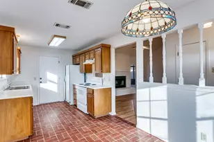 6644 Lakeside Dr, Lake Worth, TX 76135 - Photo 8