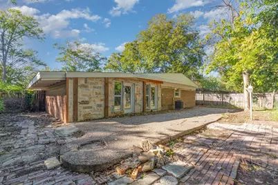 1912 S Harvard Street, Irving, TX 75061 - Photo 18