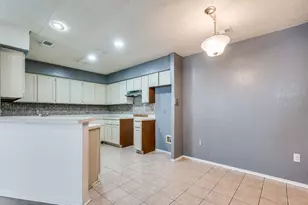 1228 English St, Irving, TX 75061 - Photo 4