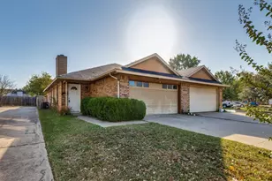 1228 English St, Irving, TX 75061 - Photo 1