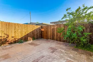 531 Josephine St, Dallas, TX 75246 - Photo 24