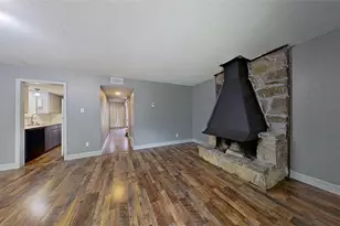 6321 Walraven Cir, Fort Worth, TX 76133 - Photo 8