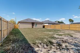 1221 S Rockwall Ave, Terrell, TX 75160 - Photo 28