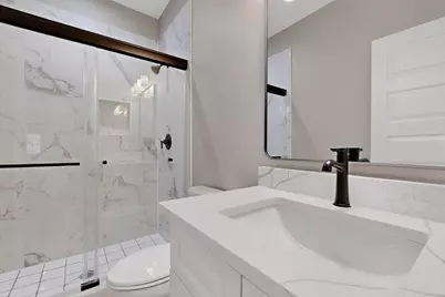 1221 S Rockwall Avenue, Terrell, TX 75160 - Photo 14