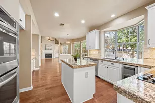 2504 Springhill Dr, Grapevine, TX 76051 - Photo 10