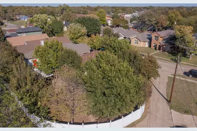 10705 Kendall Square Drive, Dallas, TX 75217 - Photo 12