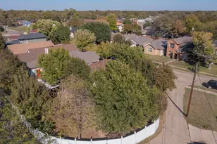 10705 Kendall Square Dr, Dallas, TX 75217 - Photo 12