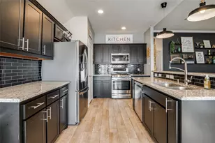 518 Valarie Ln, Midlothian, TX 76065 - Photo 8