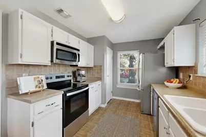 931 Mapleleaf Lane, Coppell, TX 75019 - Photo 4