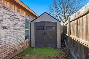 121 Kings Way Dr, Rhome, TX 76078 - Photo 36