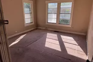 217 20th St SE, Paris, TX 75460 - Photo 6