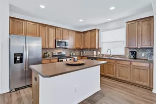 1117 Grey Fox Dr, Savannah, TX 76227 - Photo 10