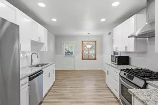 4900 Vega Ct E, Fort Worth, TX 76133 - Photo 2