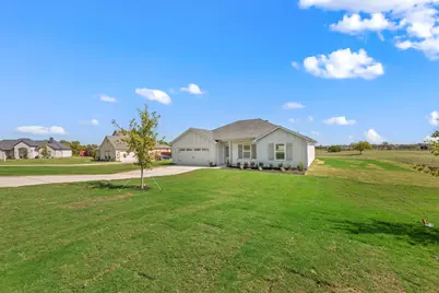 1020 Gatlin Circle, Springtown, TX 76082 - Photo 2