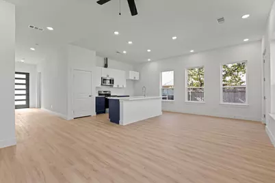 919 W Day Street, Denison, TX 75020 - Photo 14