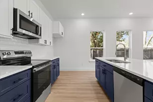 919 W Day St, Denison, TX 75020 - Photo 12