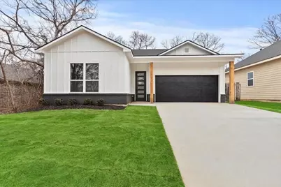 919 W Day Street, Denison, TX 75020 - Photo 2