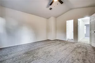 35 Abbey Rd, Euless, TX 76039 - Photo 12