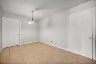 1437 Roma Ln, Fort Worth, TX 76134 - Photo 8