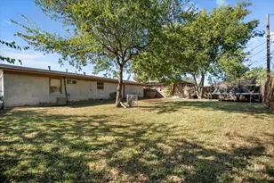 1437 Roma Ln, Fort Worth, TX 76134 - Photo 20