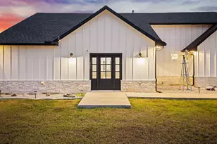 460 County Rd 2184, Gainesville, TX 76240 - Photo 2