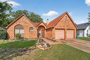 8401 Liberty Ln, Rowlett, TX 75089 - Photo 2