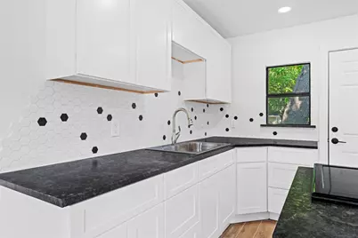 902 Skylark Drive, Arlington, TX 76010 - Photo 10