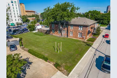 911 N Haskell Avenue, Dallas, TX 75204 - Photo 2