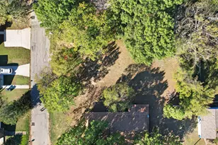 513 W Texas St, Denison, TX 75020 - Photo 20