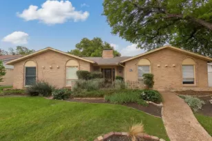 7736 El Santo Ln, Dallas, TX 75248 - Photo 2
