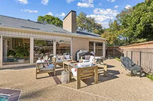 9616 Viewside Dr, Dallas, TX 75231 - Photo 32